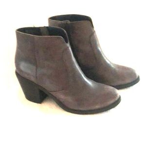 Seychelles blue/grey booties